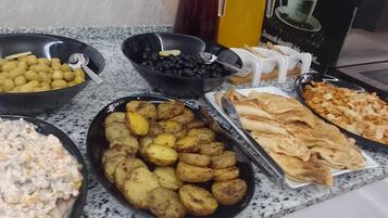 Free daily full breakfast