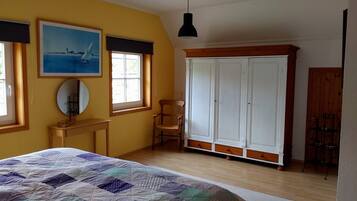 2 Schlafzimmer, Schreibtisch, kostenloses WLAN, Bettwäsche