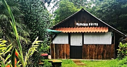 Beautifull farm apartment with small ranch full of nature.
