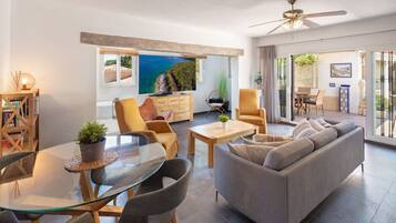 Smart TV, DVD player, ping pong, offices