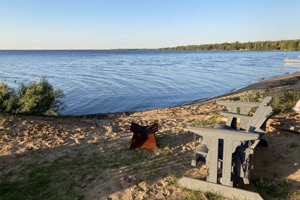 Na praia, espreguiçadeiras