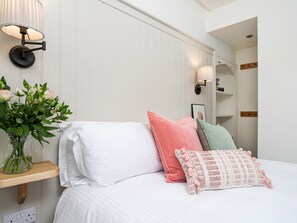 8 bedrooms, individually decorated, individually furnished, free WiFi - Thorney How (Ambleside)