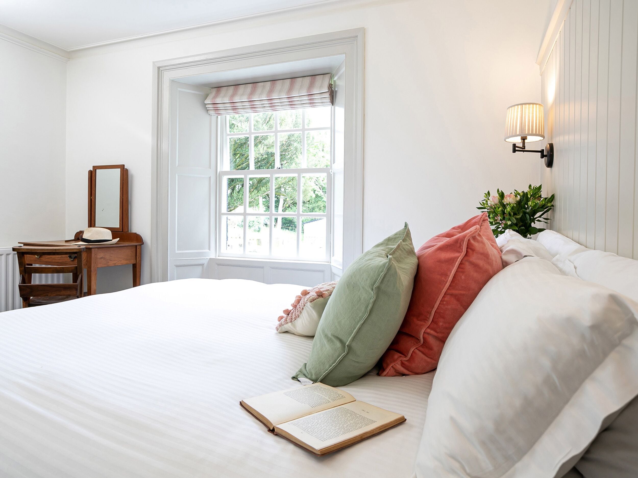 8 多间卧室、特色装修、特色家居、免费 WiFi