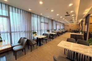 星評価なしの画像、4 / 76、ボタン