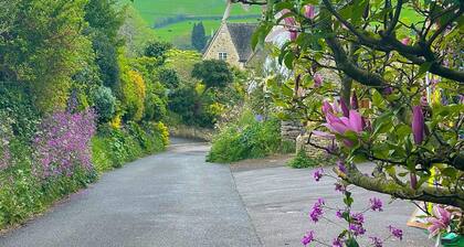 Cosy Cottage on the Cotswold Way