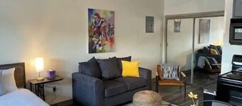 Modern Downtown Studio living! Walker’s paradise!