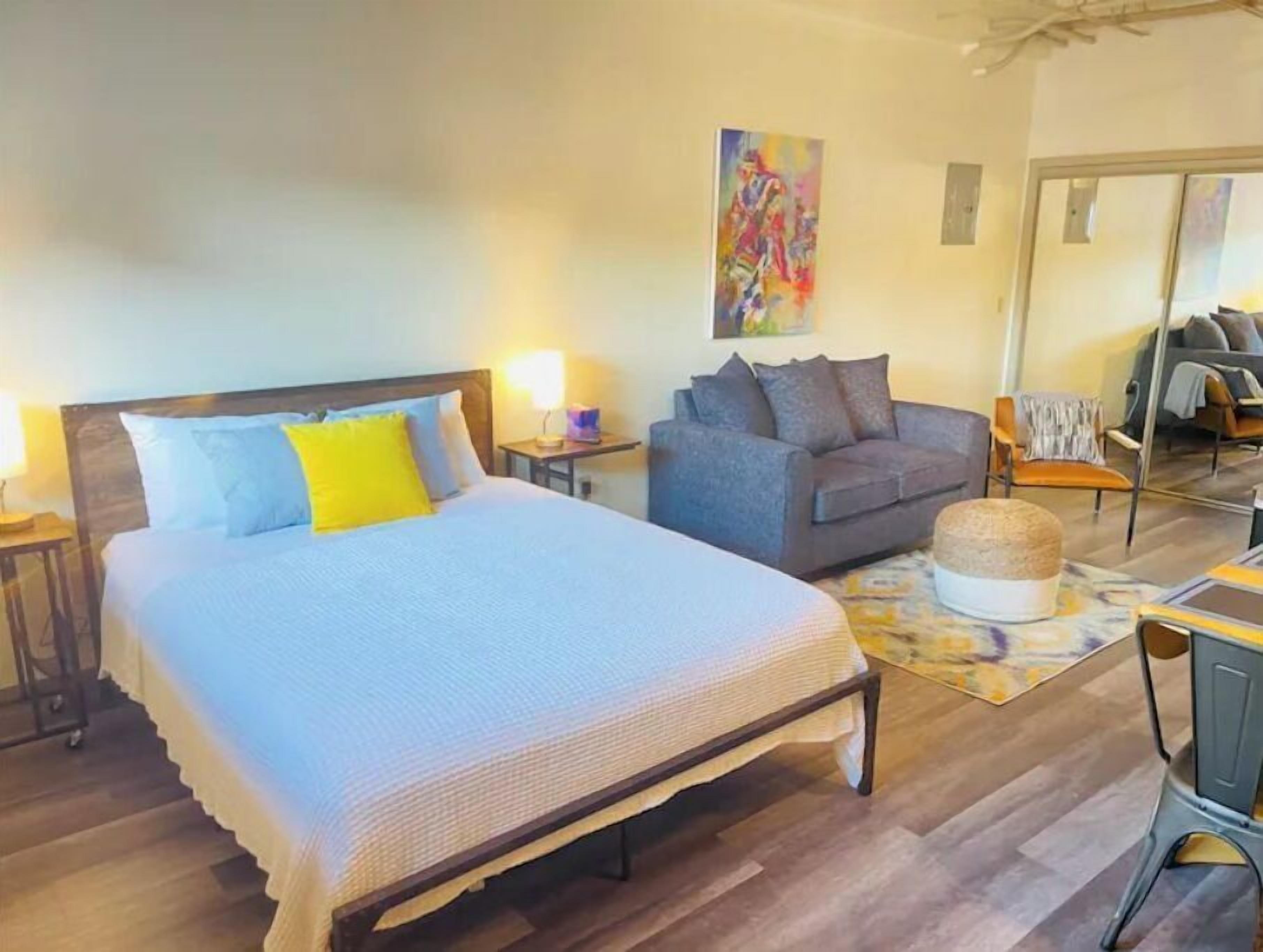 1 bedroom, iron/ironing board, free WiFi, bed sheets