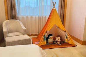 Room - Vienna International Hotel (Daxin Detian Square) (Daxin)