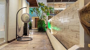 Exterior - Mother Earth Vegan Hotel & Restaurant (Tamarindo)