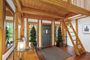 Interior - Modern Farmhouse with Hot Tub 4 Minutes to Saratoga Race Course (Saratoga Springs)