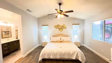 4 sovrum, skrivbord, strykjÀrn/strykbrÀda och gratis wi-fi