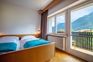 3 chambres, accès au Wi-Fi (inclus), literie fournie