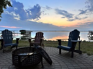 Exterior - Rizzy's on the Lake (Osakis)