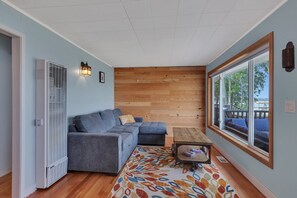 2 bedrooms, premium bedding, pillow-top beds, individually furnished