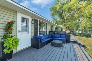Finnoy Villa | Terrace/patio