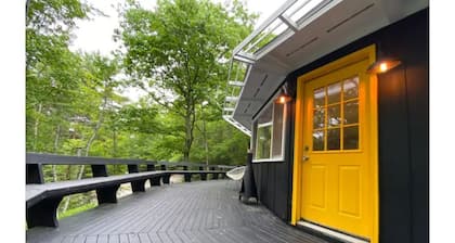 Welcome to your twelve-sided getaway!!!
