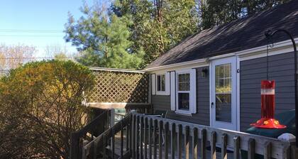 Pine Grove Cottages: Cottage 10 - Pet Friendly