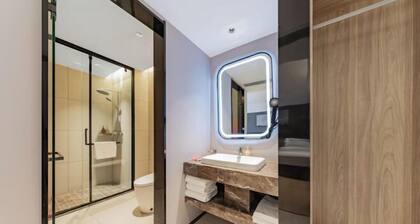Shangkeyou Nantong Haimen Pedestrian Street Hotel