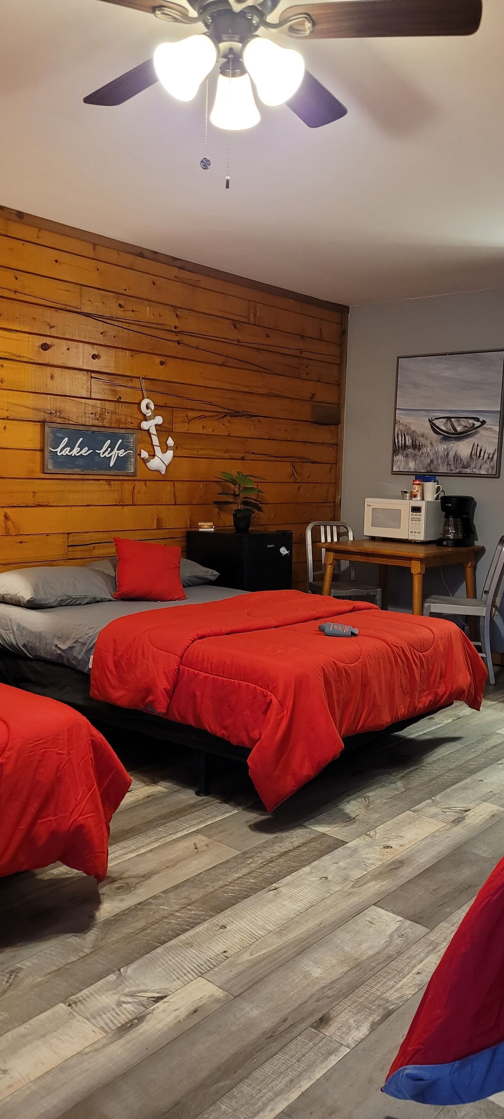 1 soverom, sengetøy og rullestolvennlig