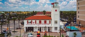 Jax Vacations 1/2 Mile to Beach, 2 bedroom, pet friendly, close to Mayo Clinic