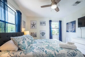 Desk, iron/ironing board, free WiFi, bed sheets