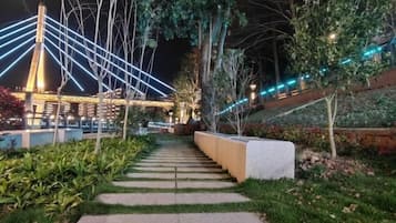 Khuôn viên nơi lưu trú