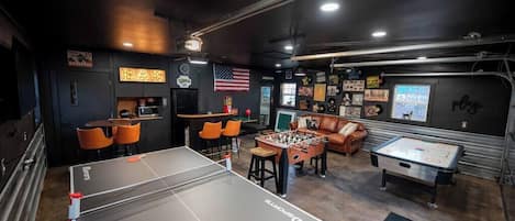 Spielezimmer