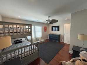 5 chambres, lit parapluie, Wi-Fi gratuit, draps fournis