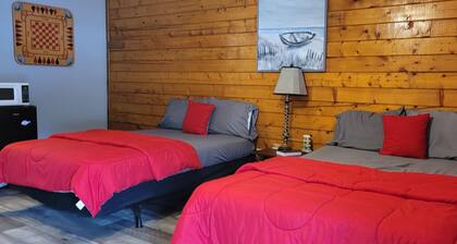 #15 Off the Hook-Uncertain Lodge and Inn