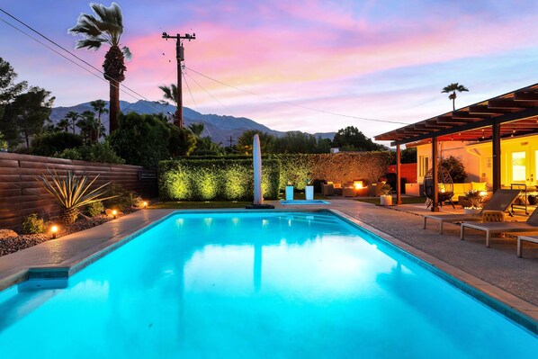 Outdoor pool, a heated pool