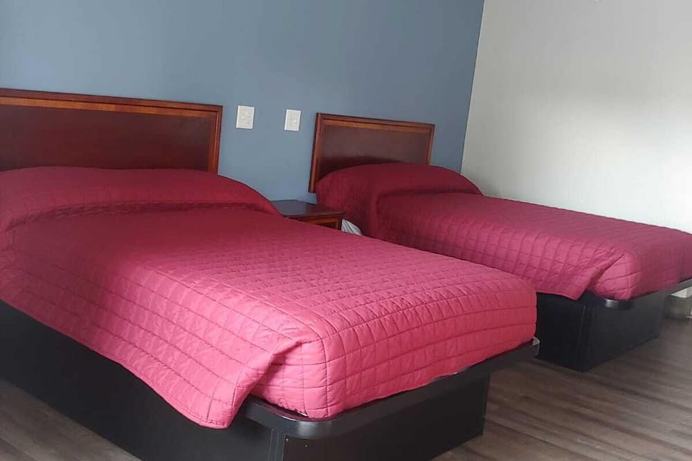 Budgetel Inn & Suites