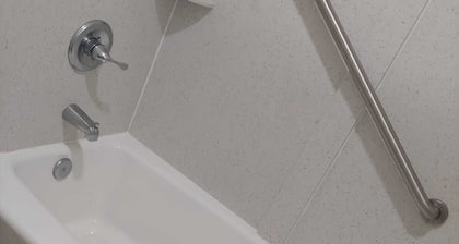 Budgetel Inn & Suites