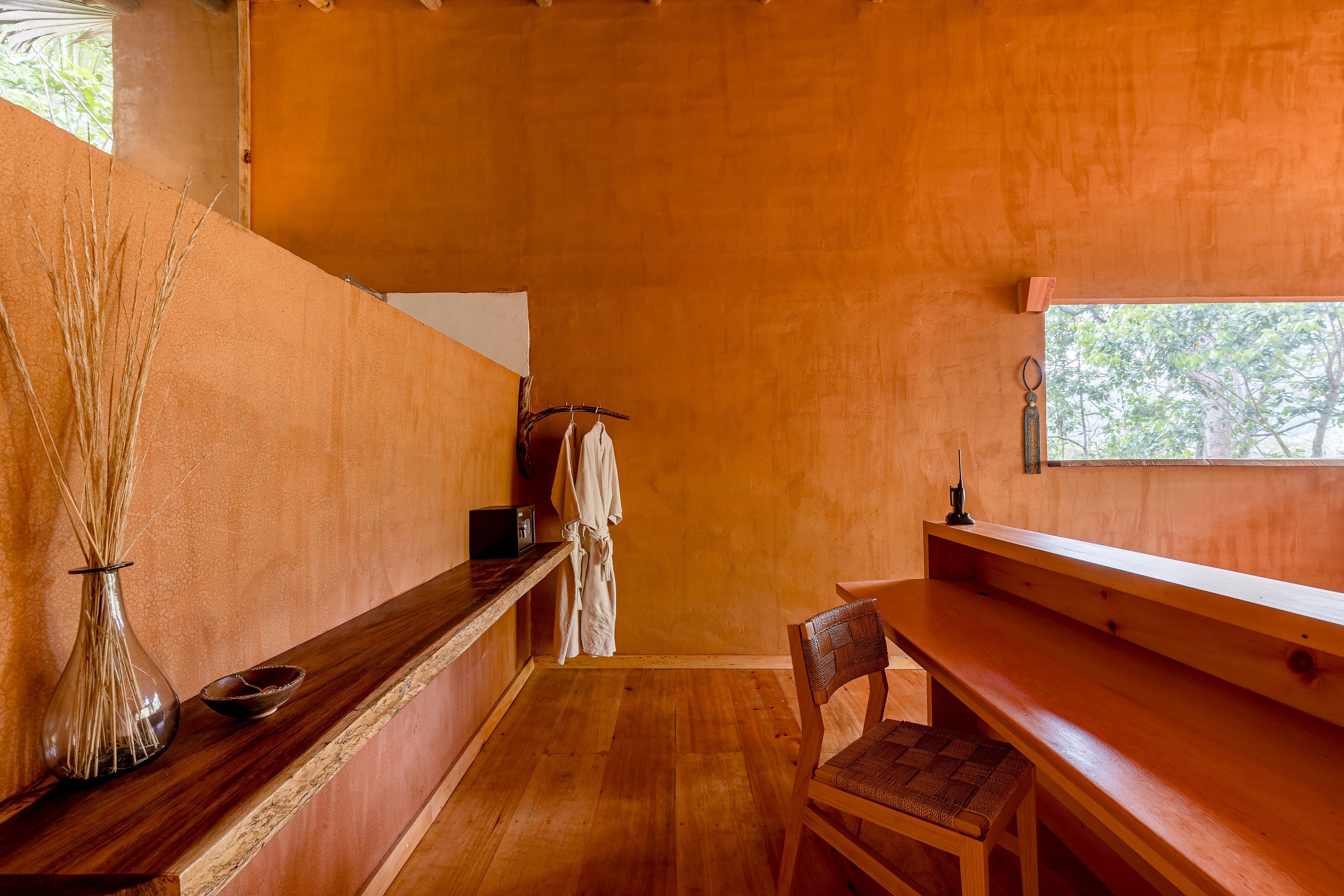 EcoLodge | Individually decorated, individually furnished, laptop workspace