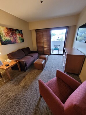 TV, ping pong, computer monitors - Cancun Resorts- Las Vegas 2 Bedrooms, 2 Baths. Sleeps 6 (Las Vegas)