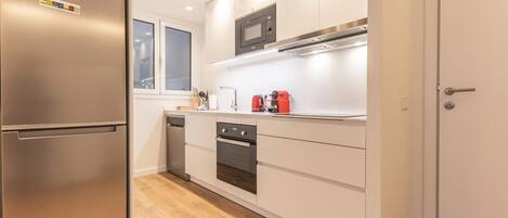 Fridge, microwave, oven, dishwasher
