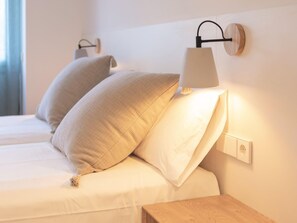 2 dormitorios, tabla de planchar con plancha, Internet y ropa de cama