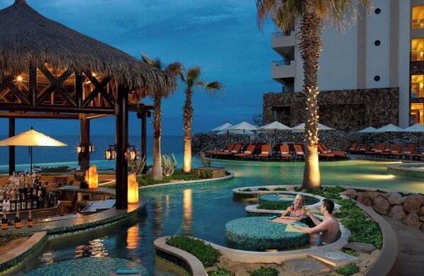 Outdoor pool, an infinity pool