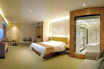 Boman Hotel (Guigang High-speed Railway Station & Wanda Plaza Branch)