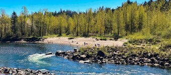 Luxe Retreat Near Columbia River Gorge & Multnomah Falls