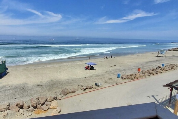 Am Strand, Liegestühle, Strandtücher