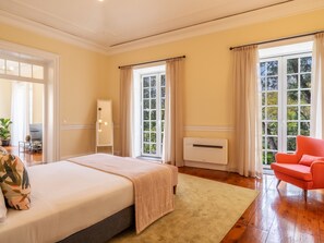 2 chambres, fer et planche à repasser, Wi-Fi, literie fournie