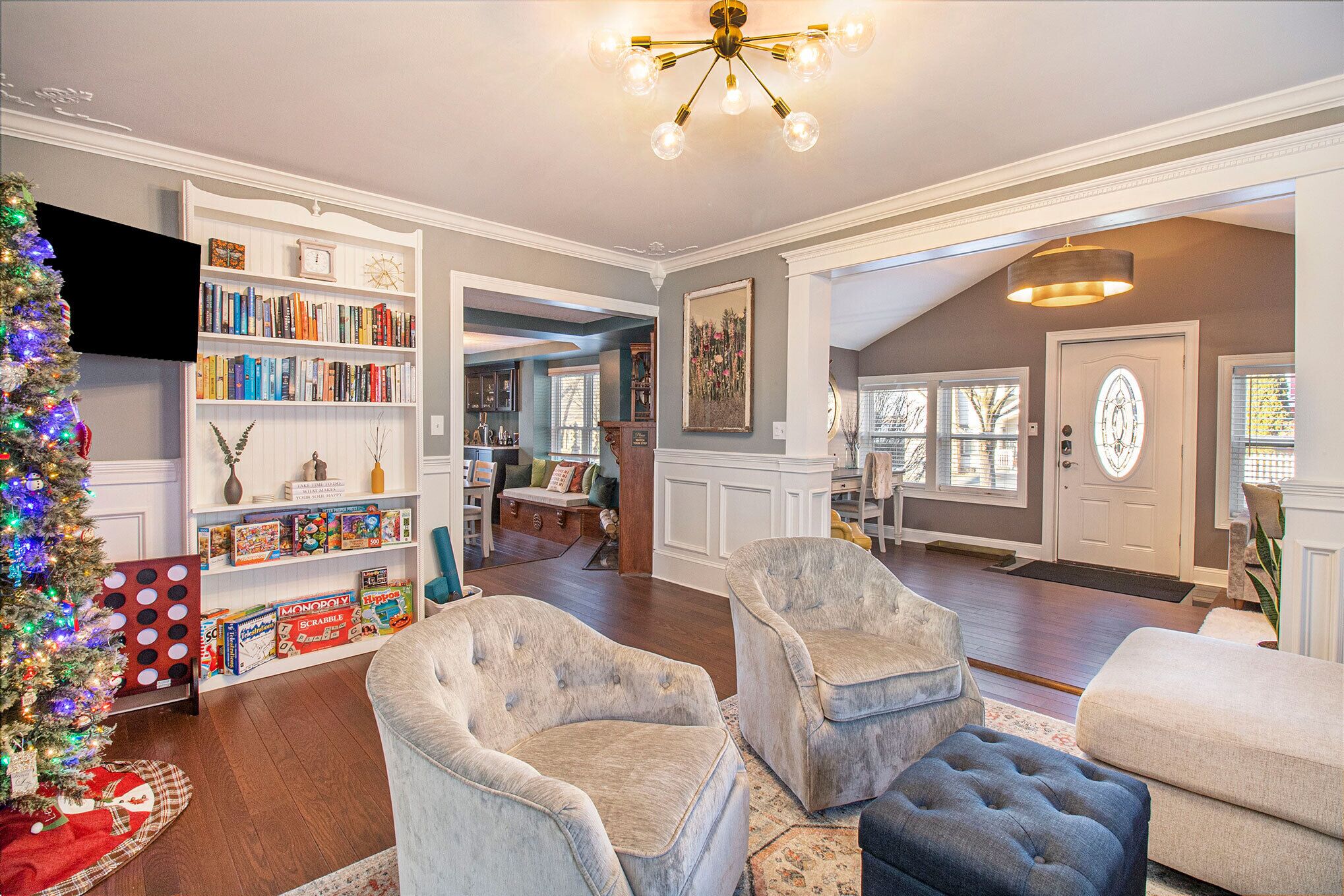 Smart TV, fireplace, video games, table tennis