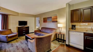 Televisión, reproductor de DVD, oficina