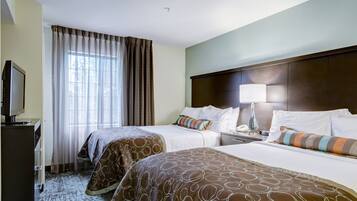 2 bedrooms, in-room safe, iron/ironing board, free WiFi