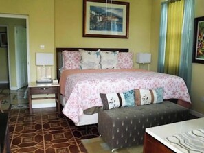 5 bedrooms, iron/ironing board, WiFi