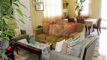 Télévision à écran plat