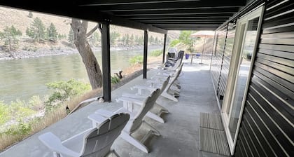 The Building on The River B&B