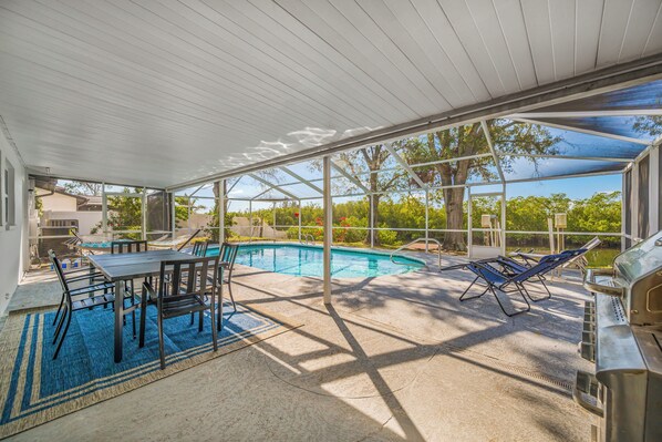 Piscine extérieure, piscine chauffée