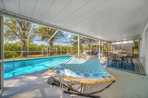 Piscine extérieure, piscine chauffée