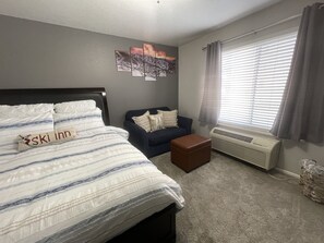 Iron/ironing board, free WiFi, bed sheets